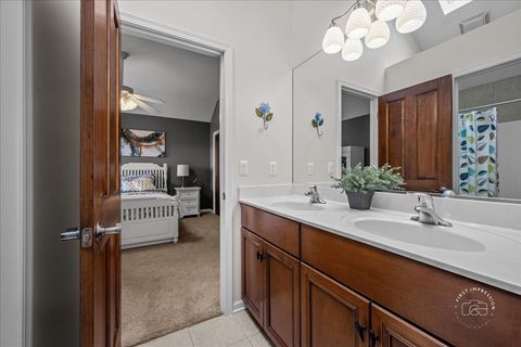 Tiny photo for 4N734 BLUE LAKE Circle, St. Charles, IL 60175 (MLS # 12629530)