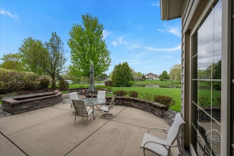 Tiny photo for 4N734 BLUE LAKE Circle, St. Charles, IL 60175 (MLS # 12629530)