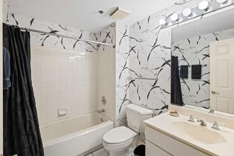 Tiny photo for 451 Town Place Circle #202, Buffalo Grove, IL 60089 (MLS # 12718242)