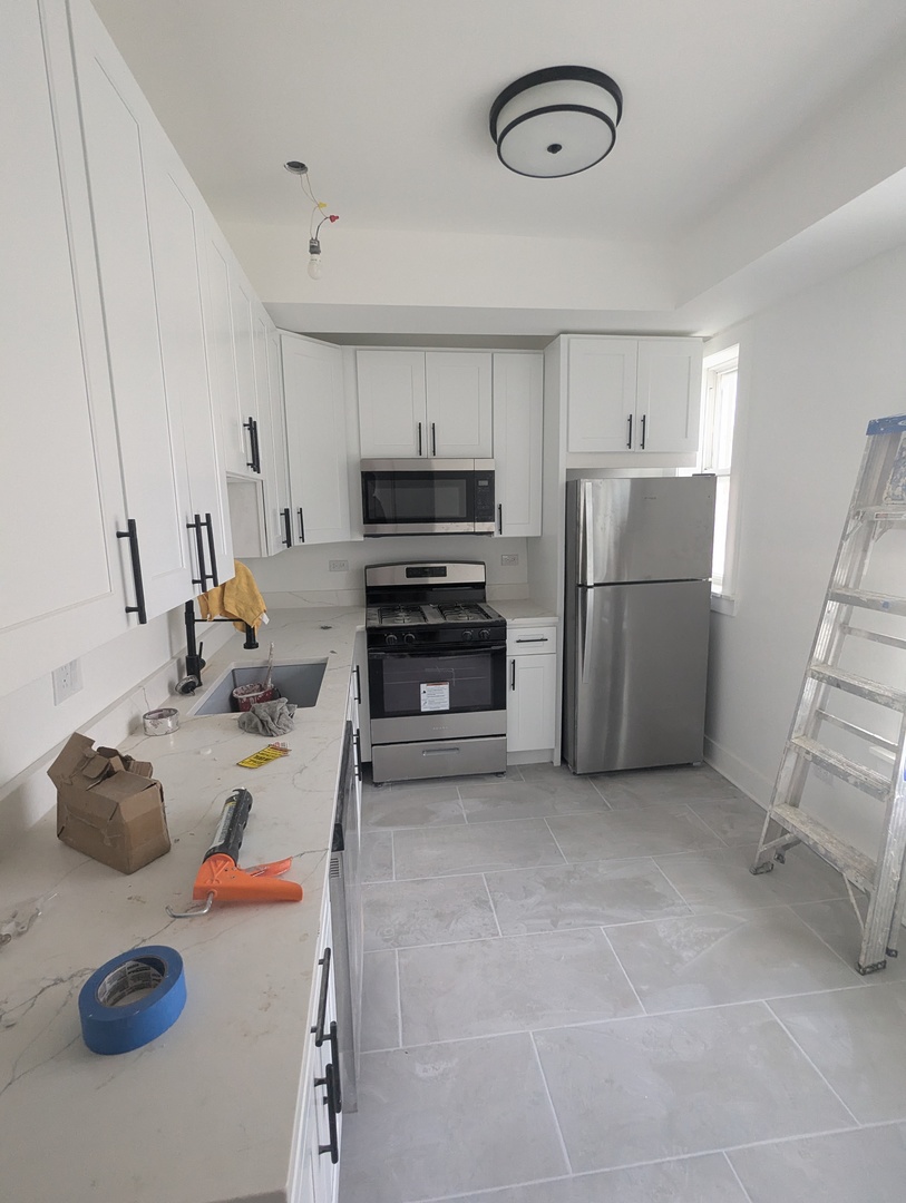 1945 W Augusta Avenue 3E