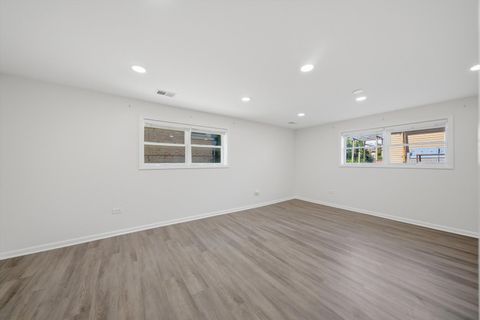 Tiny photo for 7506 Kilbourn Avenue, Skokie, IL 60076 (MLS # 12661588)