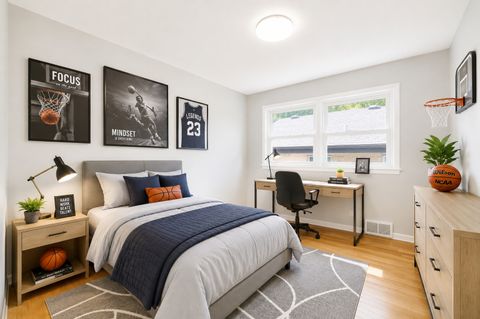 Tiny photo for 7506 Kilbourn Avenue, Skokie, IL 60076 (MLS # 12661588)
