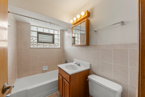 Tiny photo for 4653 W 95th Street #0, Oak Lawn, IL 60453 (MLS # 12754372)