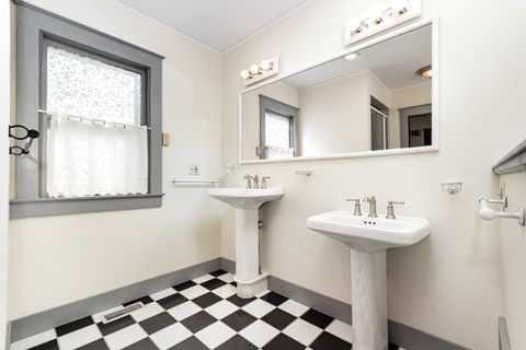 Tiny photo for 216 N Batavia Avenue, Batavia, IL 60510 (MLS # 12478336)