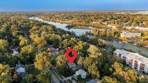 Tiny photo for 216 N Batavia Avenue, Batavia, IL 60510 (MLS # 12478336)