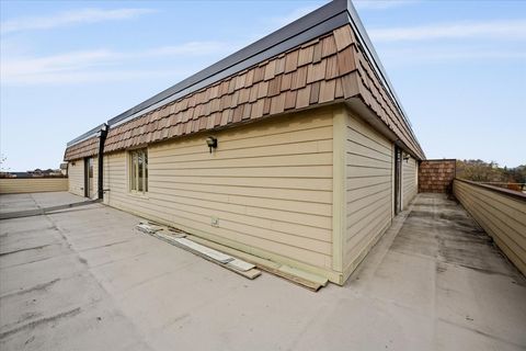 Tiny photo for 1730 W Galena Boulevard #402E, Aurora, IL 60506 (MLS # 12472922)