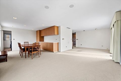 Tiny photo for 1730 W Galena Boulevard #402E, Aurora, IL 60506 (MLS # 12472922)