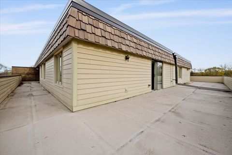 Tiny photo for 1730 W Galena Boulevard #402E, Aurora, IL 60506 (MLS # 12472922)