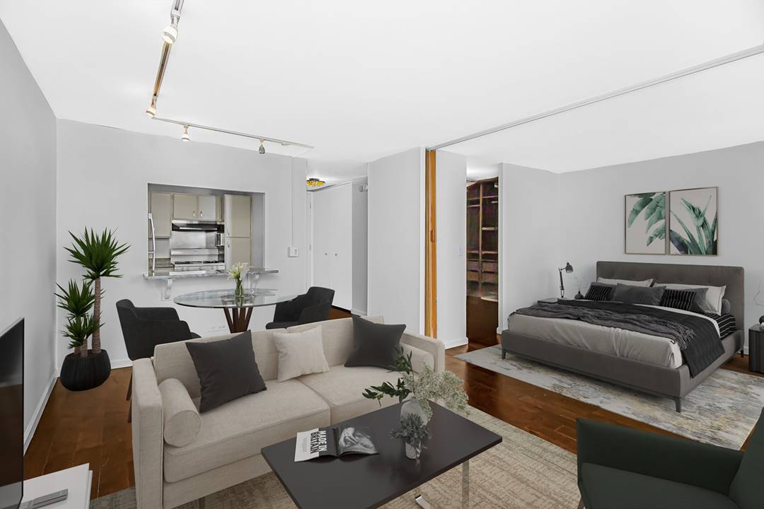 400 E RANDOLPH Street 3321
