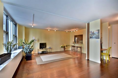 Tiny photo for 400 E RANDOLPH Street #3321, Chicago, IL 60601 (MLS # 12375186)