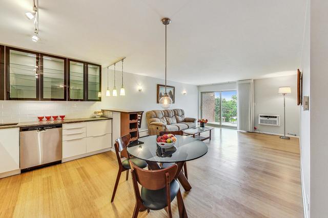 16 E Old Willow Road 431S