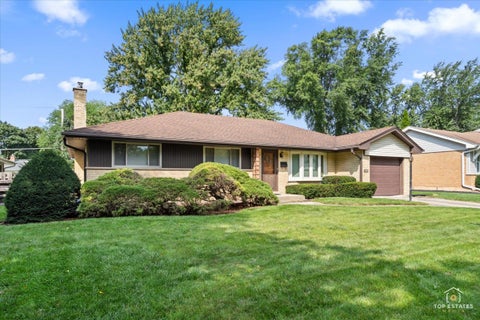 Photo of 1420 N Hickory Avenue, Arlington Heights, IL 60004 (MLS # 12748355)