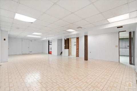 Tiny photo for 1420 N Hickory Avenue, Arlington Heights, IL 60004 (MLS # 12748355)