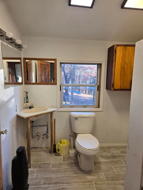 Tiny photo for 930 42nd Street, NewBoston, IL 61272 (MLS # 100000086)