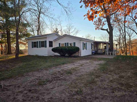 Tiny photo for 930 42nd Street, New Boston, IL 61272 (MLS # 100000086)