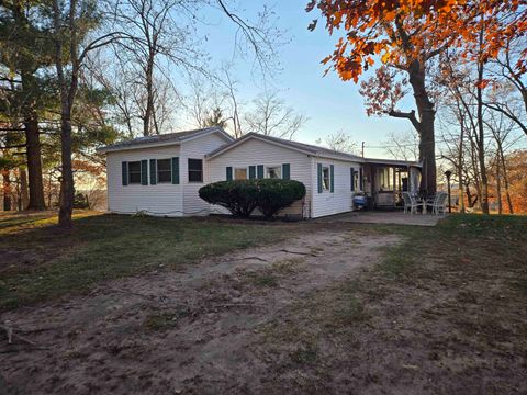 Tiny photo for 930 42nd Street, NewBoston, IL 61272 (MLS # 100000086)