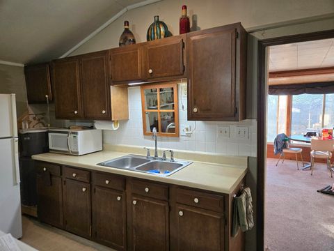 Tiny photo for 930 42nd Street, NewBoston, IL 61272 (MLS # 100000086)