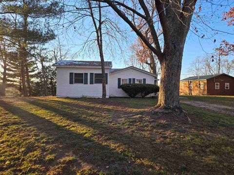 Tiny photo for 930 42nd Street, New Boston, IL 61272 (MLS # 100000086)