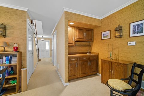 Tiny photo for 5 Court of Bucks County, Lincolnshire, IL 60069 (MLS # 12466549)