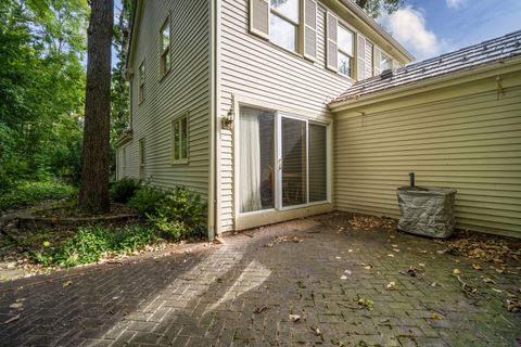 Tiny photo for 5 Court of Bucks County, Lincolnshire, IL 60069 (MLS # 12466549)