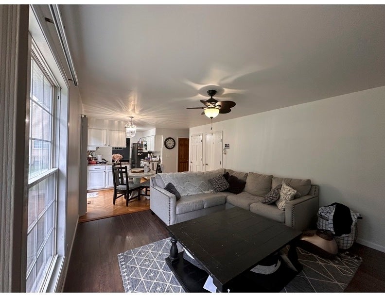 1381 Glacier Parkway
