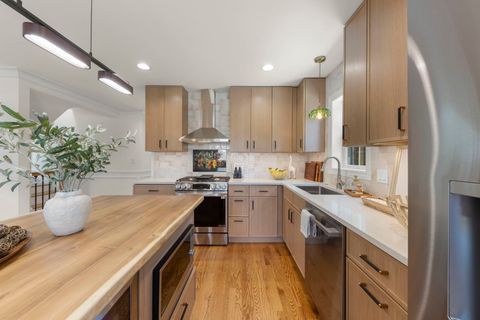 Tiny photo for 6524 W Highland Avenue, Chicago, IL 60631 (MLS # 12482130)