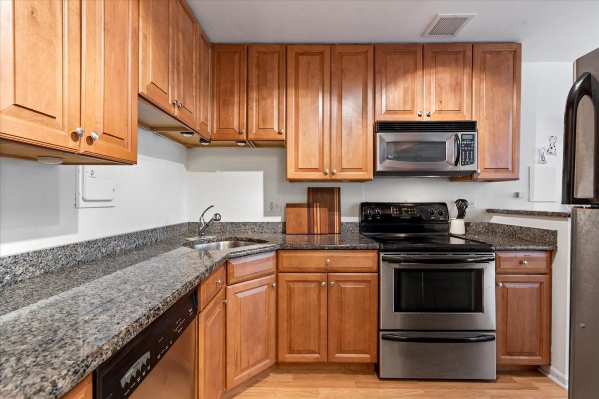 1419 N State Parkway 603