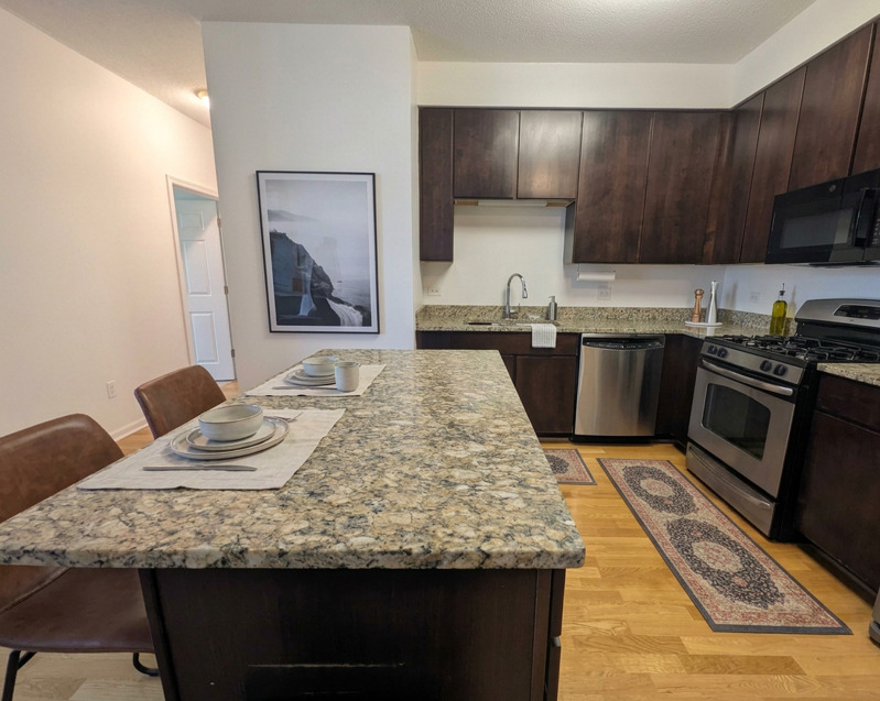 1134 W Granville Avenue 1117