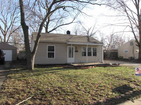 Tiny photo for 1212 E Pennsylvania Avenue, Urbana, IL 61801 (MLS # 12590932)