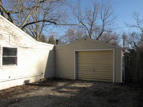 Tiny photo for 1212 E Pennsylvania Avenue, Urbana, IL 61801 (MLS # 12590932)