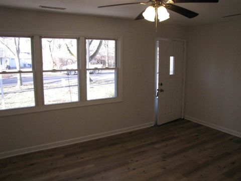 Tiny photo for 1212 E Pennsylvania Avenue, Urbana, IL 61801 (MLS # 12590932)