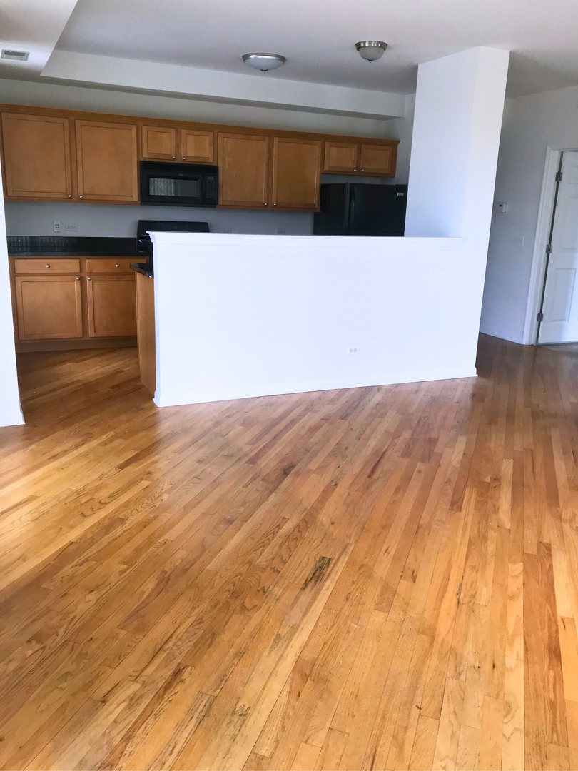 343 W Old Town Court 309