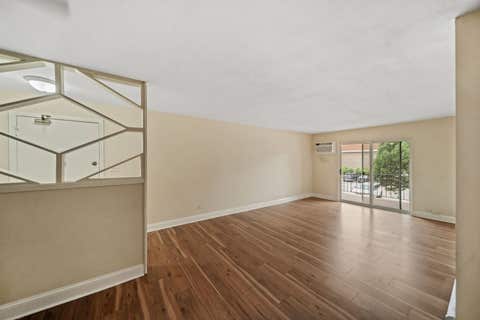 Tiny photo for 1065 Valley Lane #208, Hoffman Estates, IL 60169 (MLS # 12736941)