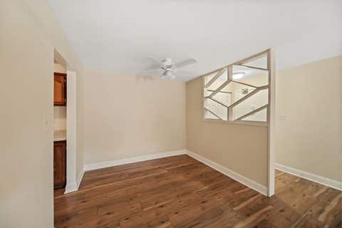 Tiny photo for 1065 Valley Lane #208, Hoffman Estates, IL 60169 (MLS # 12736941)