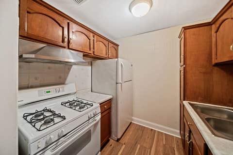 Tiny photo for 1065 Valley Lane #208, Hoffman Estates, IL 60169 (MLS # 12736941)