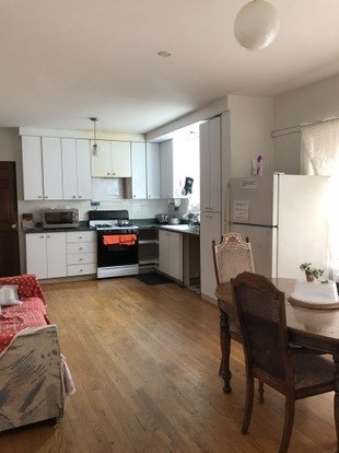 4827 N Spaulding Avenue