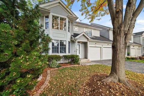 Tiny photo for 820 Derby Course, St. Charles, IL 60174 (MLS # 12434899)