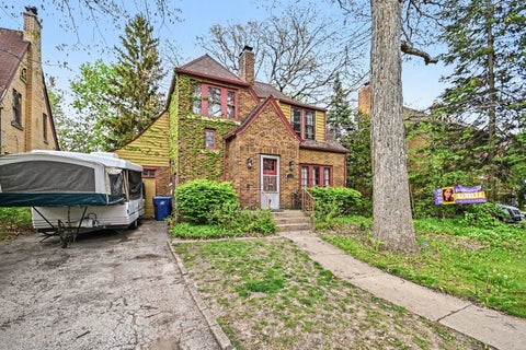 Tiny photo for 1006 Rogers Court, Waukegan, IL 60085 (MLS # 12642939)