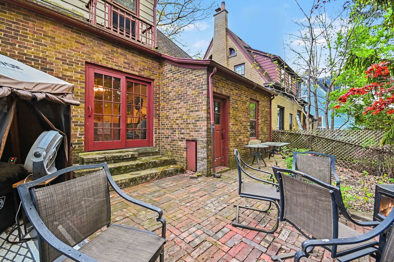 1006 Rogers Court