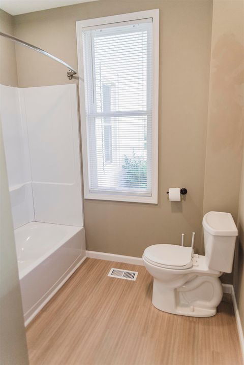 Tiny photo for 2049 Chestnut Street, Quincy, IL 62301 (MLS # 100539025)