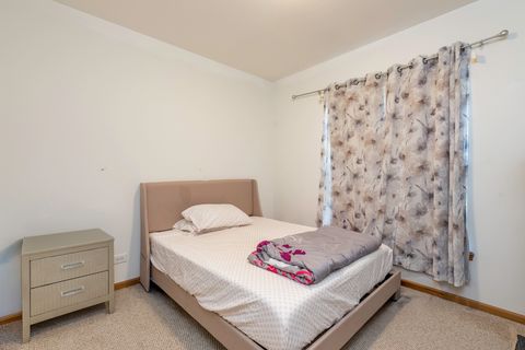 Tiny photo for 109 Hunter Court, Grayslake, IL 60030 (MLS # 12647021)