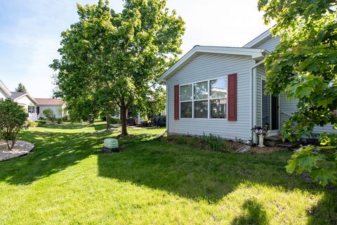 Tiny photo for 109 Hunter Court, Grayslake, IL 60030 (MLS # 12647021)