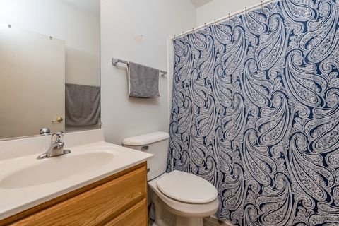 Tiny photo for 109 Hunter Court, Grayslake, IL 60030 (MLS # 12647021)