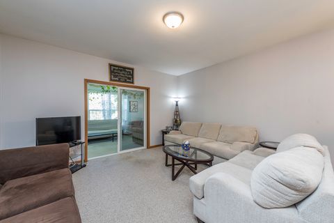 Tiny photo for 109 Hunter Court, Grayslake, IL 60030 (MLS # 12647021)
