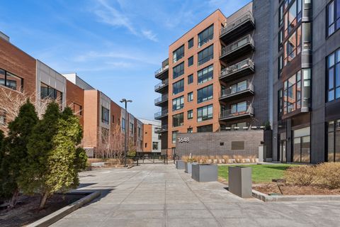 1648 W Division Street 307 Chicago IL 60622