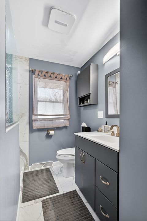 Tiny photo for 1334 7th Street NW, Clinton, IA 52372 (MLS # 12607252)