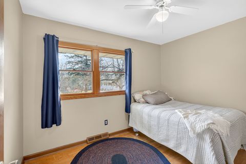 Tiny photo for 1334 7th Street NW, Clinton, IA 52372 (MLS # 12607252)