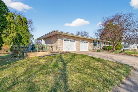 Tiny photo for 1334 7th Street NW, Clinton, IA 52372 (MLS # 12607252)