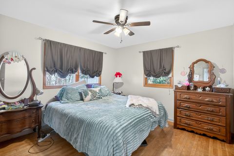 Tiny photo for 1334 7th Street NW, Clinton, IA 52372 (MLS # 12607252)