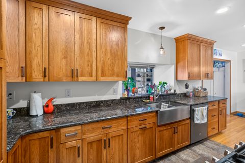 Tiny photo for 1334 7th Street NW, Clinton, IA 52372 (MLS # 12607252)